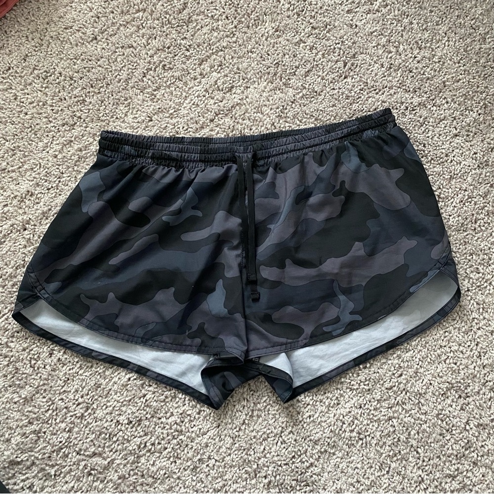 Old Navy Active Black Camo Shorts